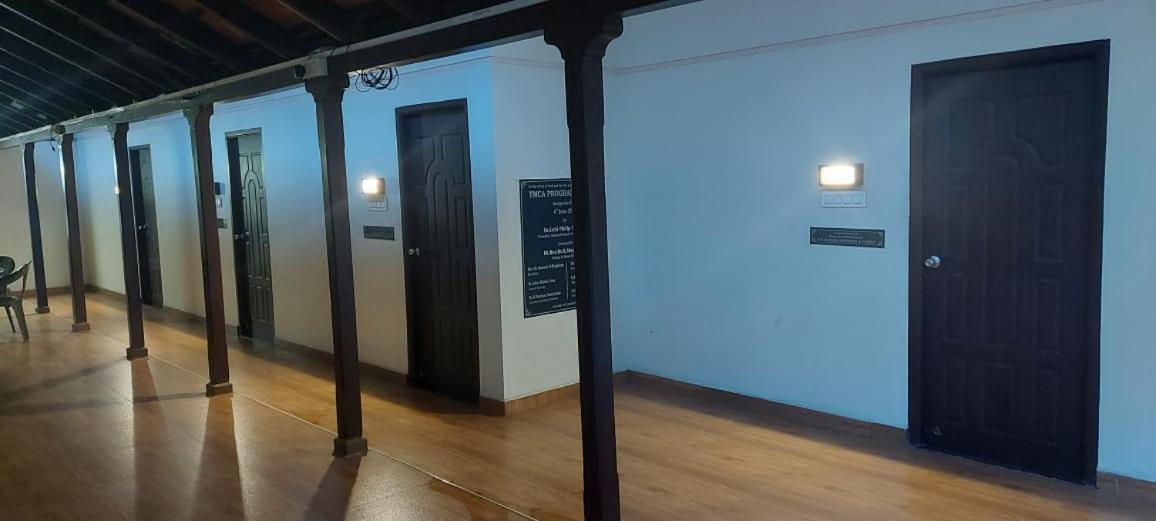 فندق Ymca Program Centre سالم المظهر الخارجي الصورة